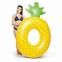 GIANT PINEAPPLE POOL FLOAT