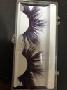 PESTAÑAS PLUMAS CON BOLITAS MORADAS